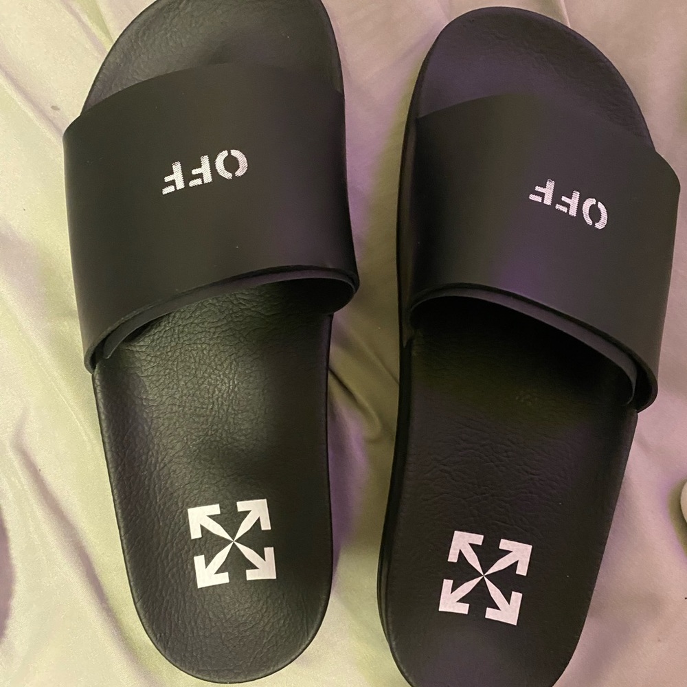 Off white slides